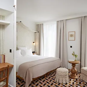 Noucha Paris