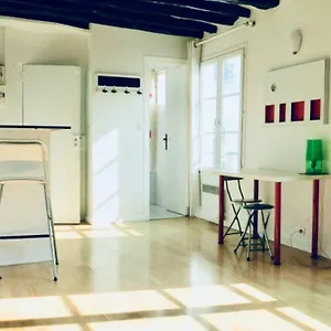 Cosy 25 Sqm In Heart Of Appartement Paris
